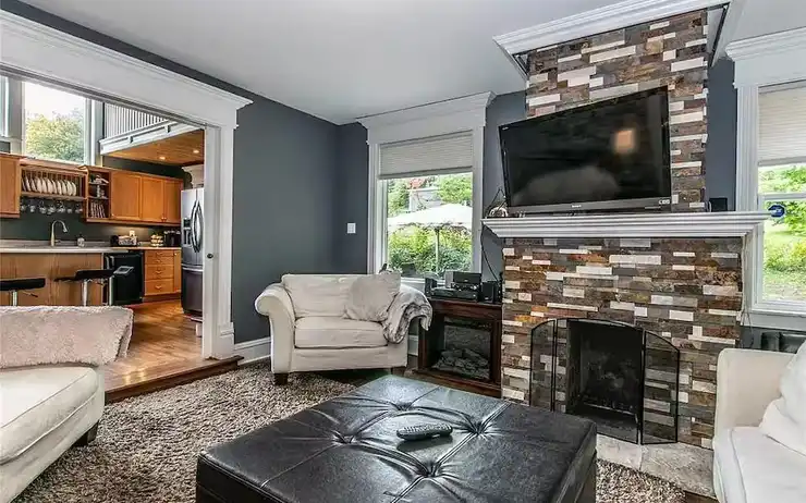 Hearthside Lounge at The Westport Manor
